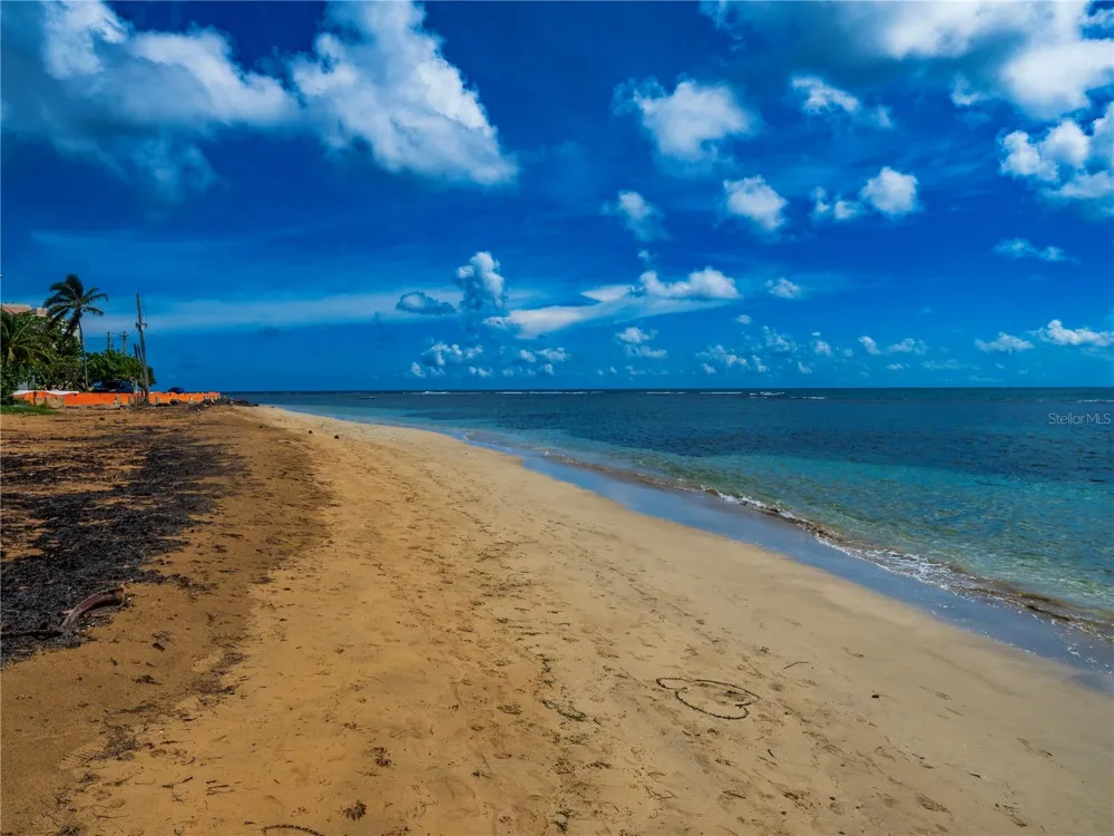 707 OCEAN DRIVE #A-4 Luquillo, PR 00773