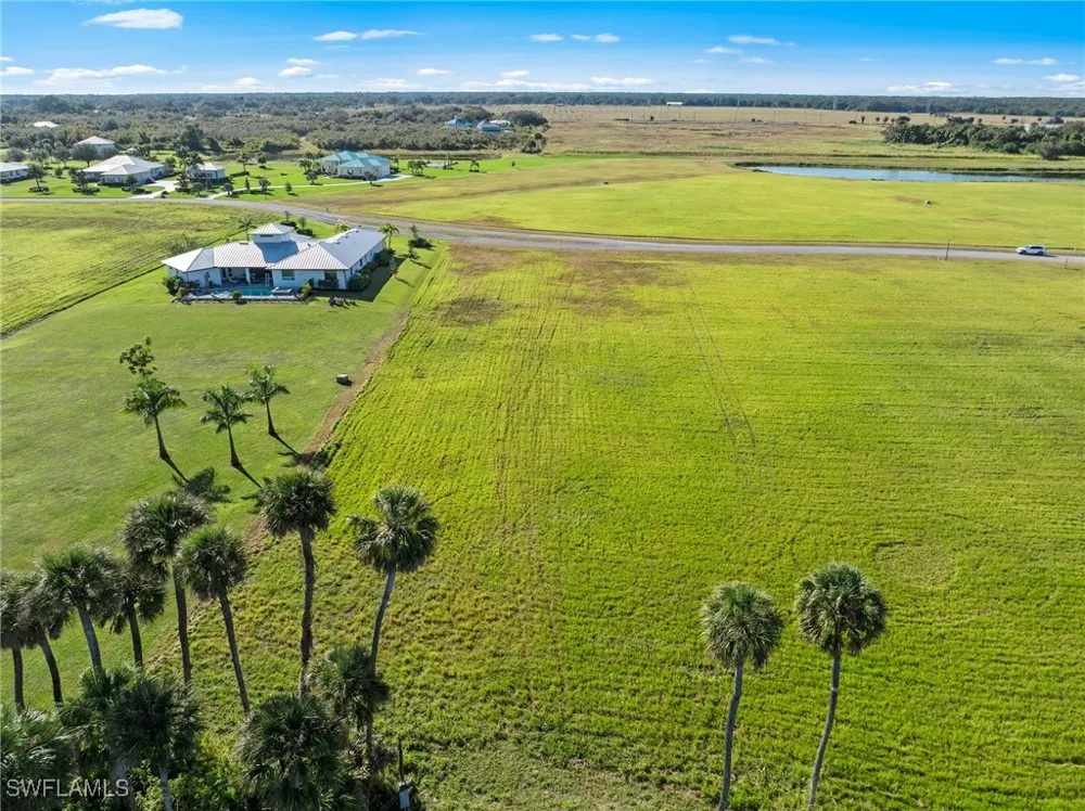 Yellow Button Lane Alva, FL 33920