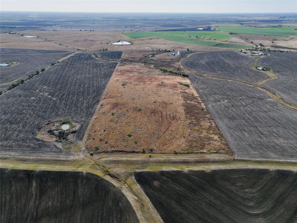 251 CR 347A Rosebud, TX 76570