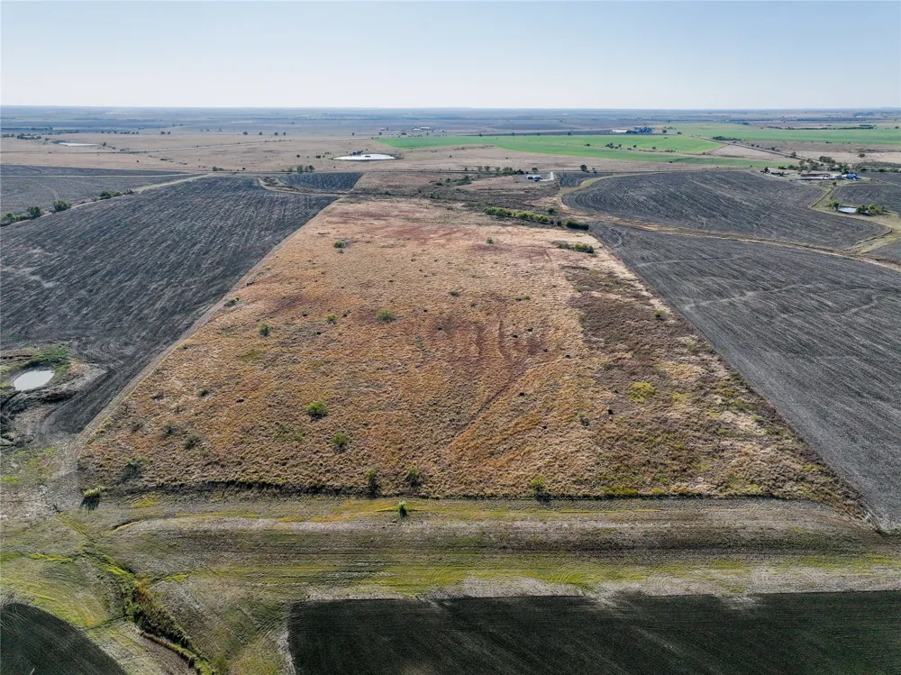 251 CR 347A Rosebud, TX 76570