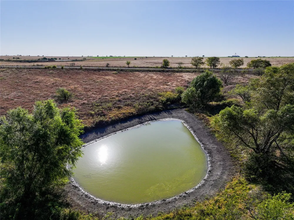 251 CR 347A Rosebud, TX 76570