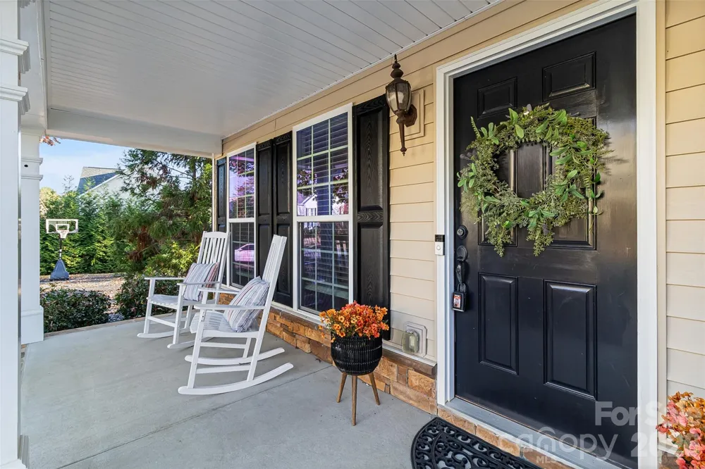 447 Leaf Arbor Court Lake Wylie, SC 29710