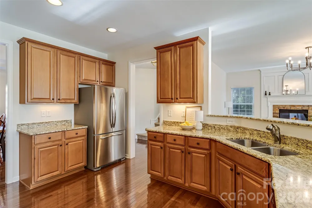 447 Leaf Arbor Court Lake Wylie, SC 29710