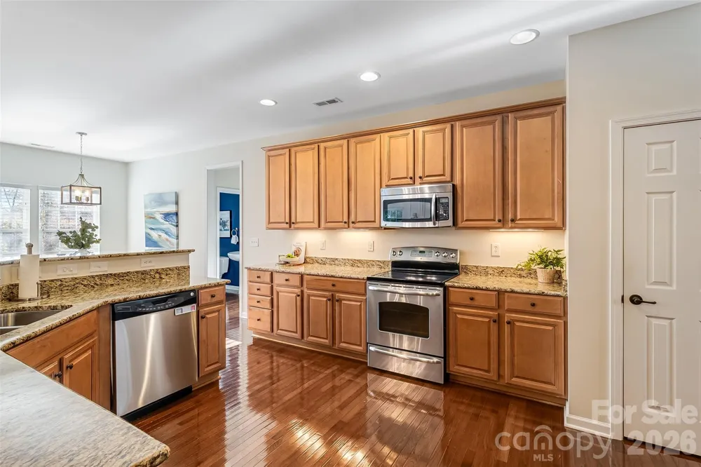 447 Leaf Arbor Court Lake Wylie, SC 29710