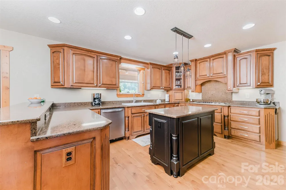 168 Laramie Heights Andrews, NC 28901
