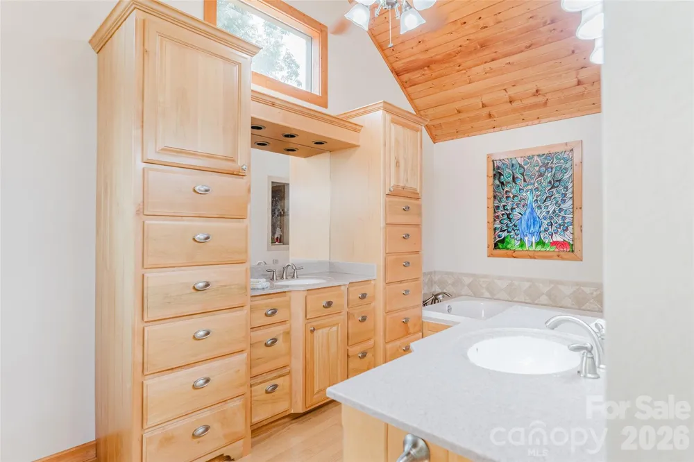 168 Laramie Heights Andrews, NC 28901