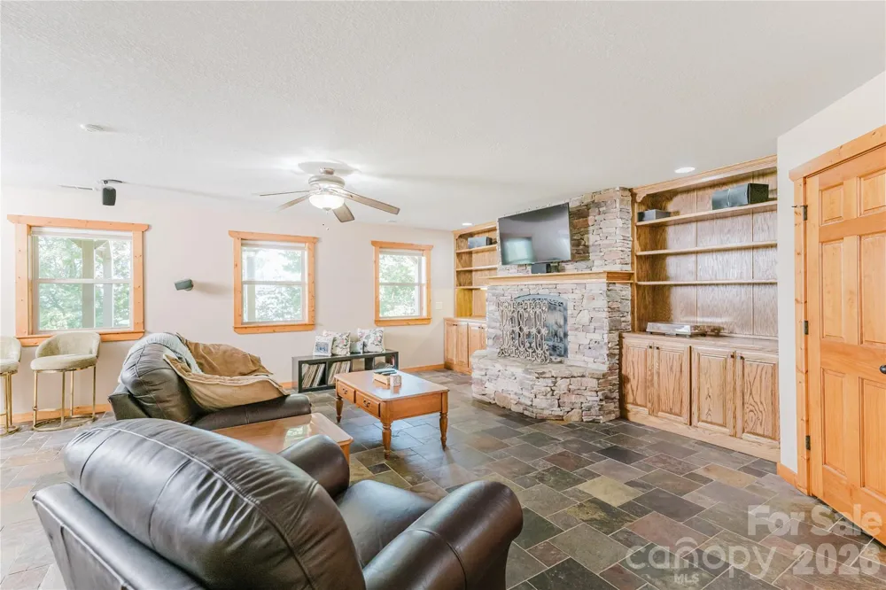168 Laramie Heights Andrews, NC 28901