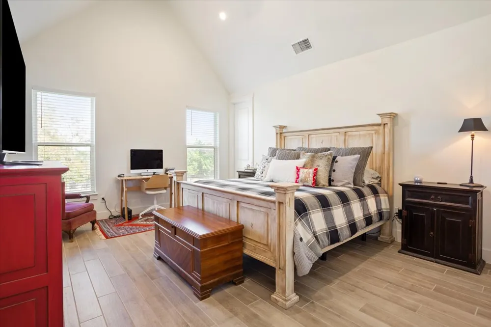 1250 E Creekview Drive Salado, TX 76571