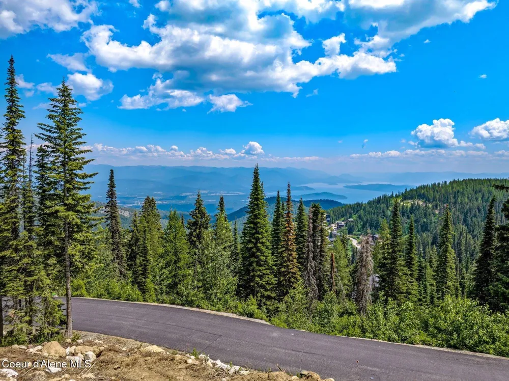 12 Wyvern Way Sandpoint, ID 83864
