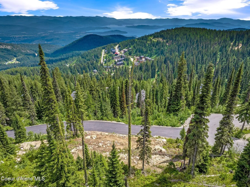 12 Wyvern Way Sandpoint, ID 83864