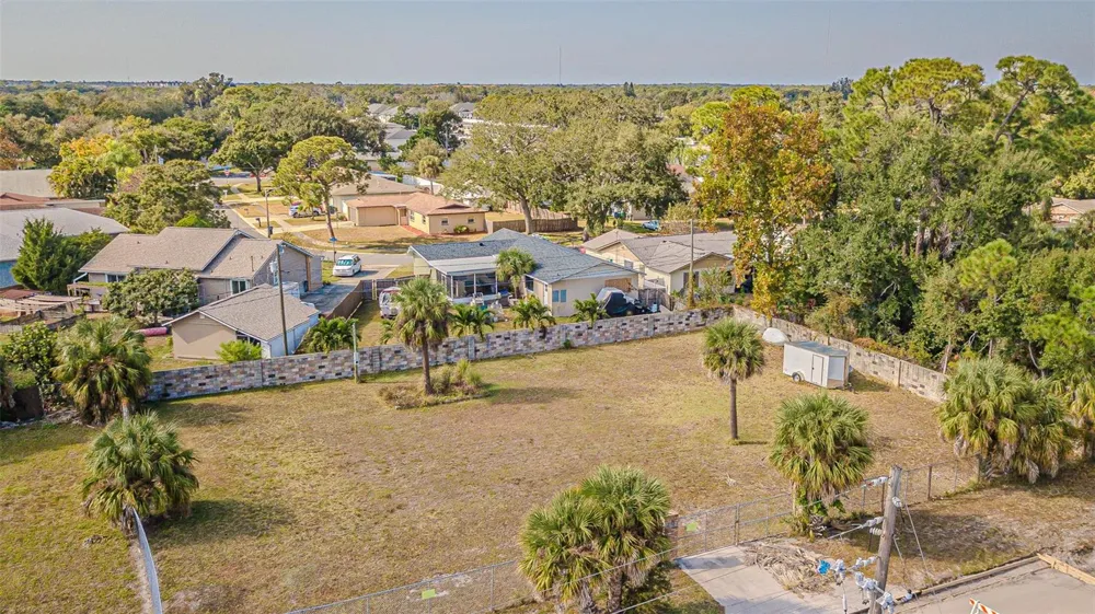 7598 90TH STREET Seminole, FL 33777