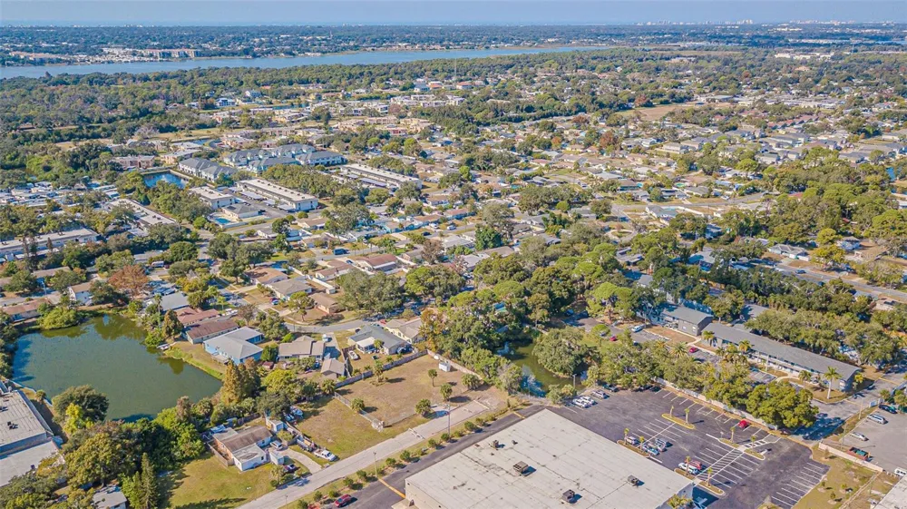 7598 90TH STREET Seminole, FL 33777