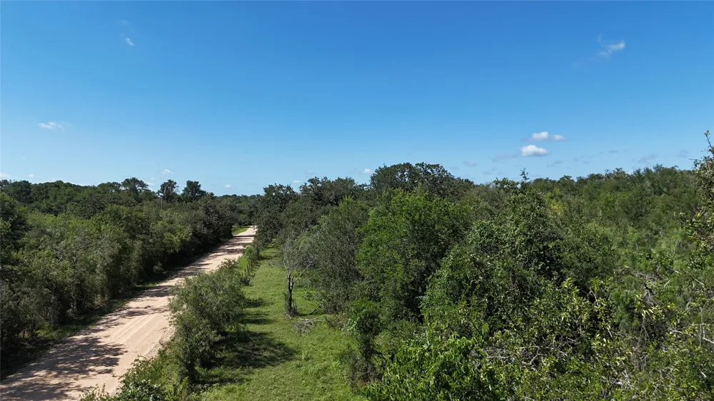 1554 Father Anderds Loop Flatonia, TX 78941