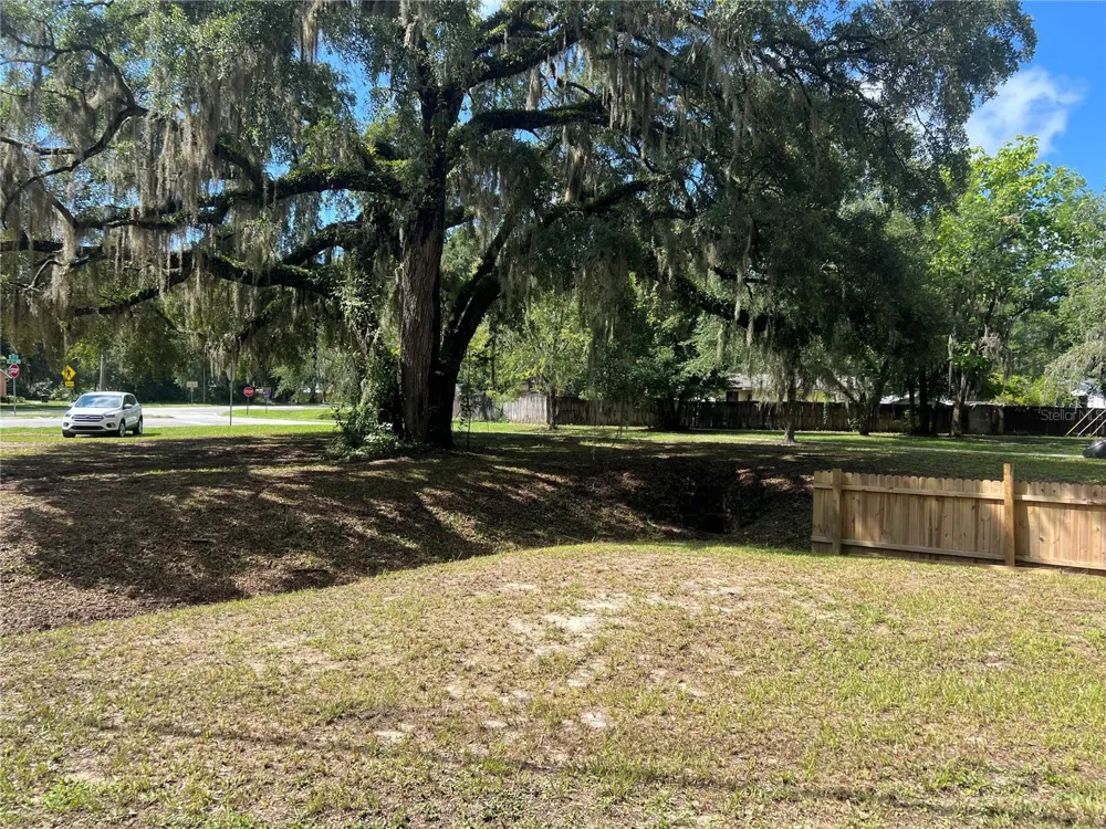 1456 SE 22ND AVENUE Gainesville, FL 32641