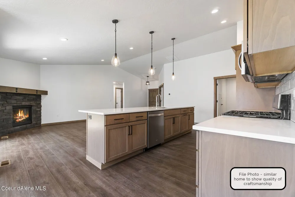 8989 W Swather Avenue Rathdrum, ID 83858