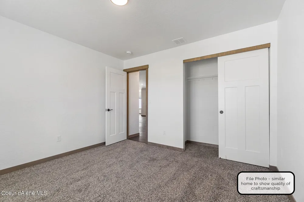 8989 W Swather Avenue Rathdrum, ID 83858
