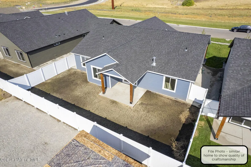8989 W Swather Avenue Rathdrum, ID 83858