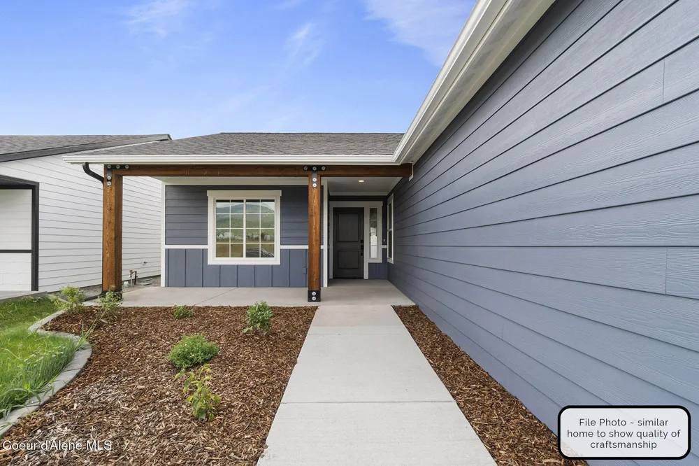 8989 W Swather Avenue Rathdrum, ID 83858
