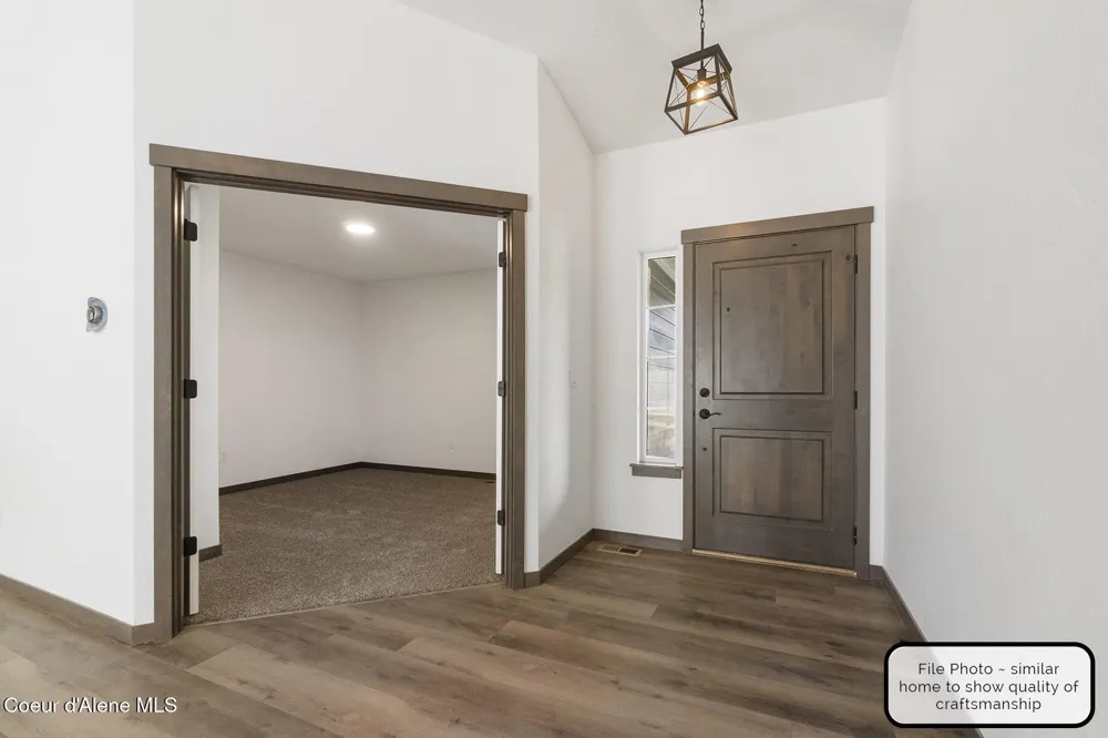 8989 W Swather Avenue Rathdrum, ID 83858
