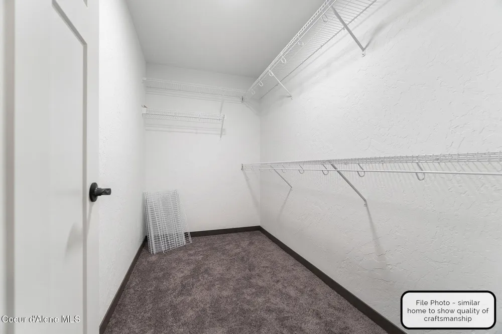 8930 W Swather Avenue Rathdrum, ID 83858