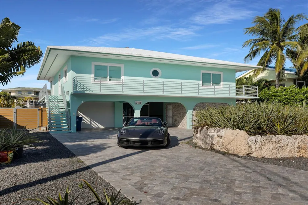 232 W Seaview Dr Duck, FL 33050