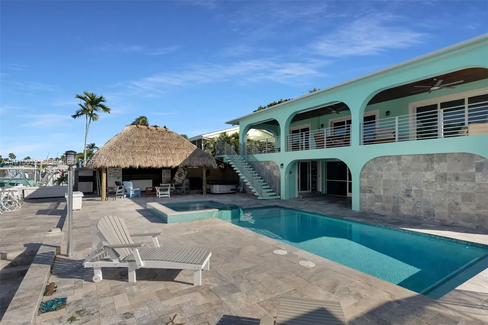 232 W Seaview Dr Duck, FL 33050