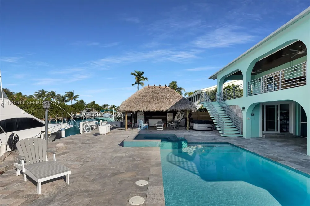232 W Seaview Dr Duck, FL 33050