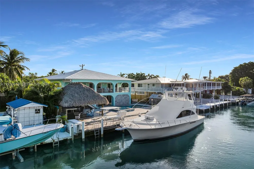 232 W Seaview Dr Duck, FL 33050