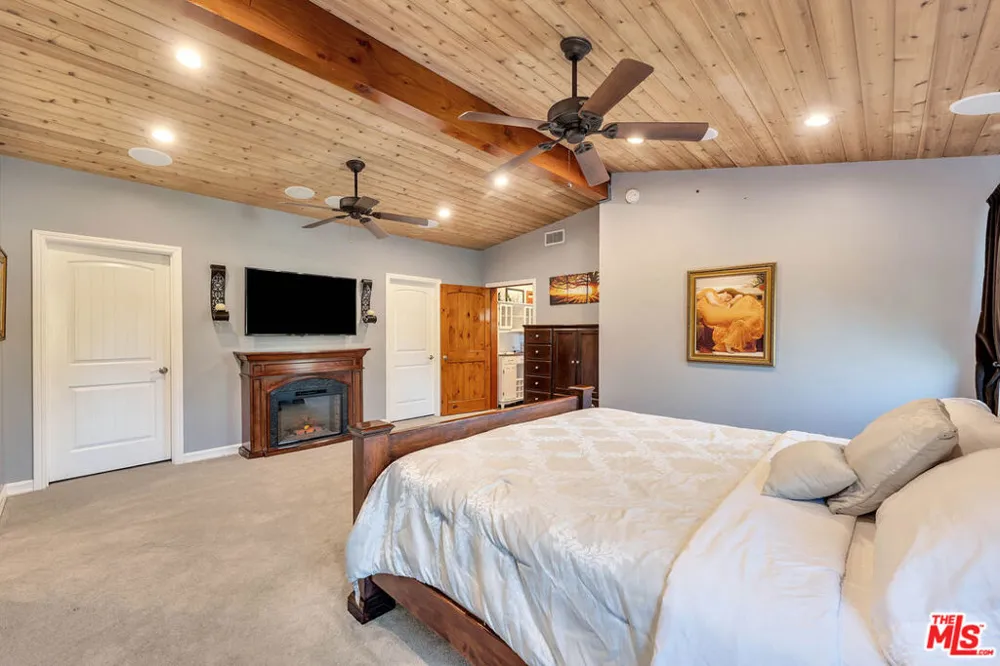 21832 Canon Drive Topanga, CA 90290
