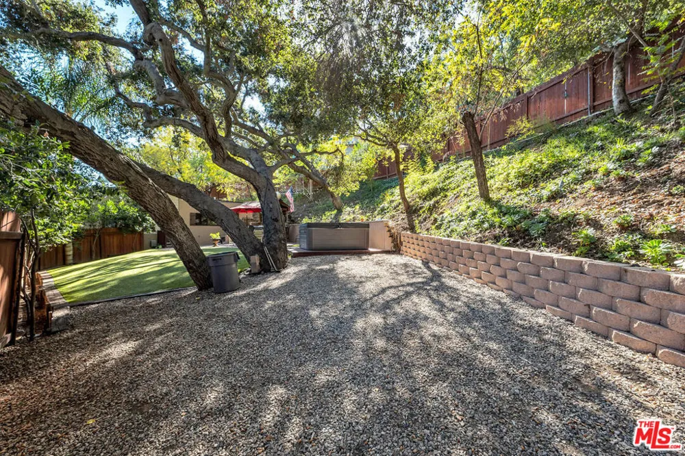 21832 Canon Drive Topanga, CA 90290