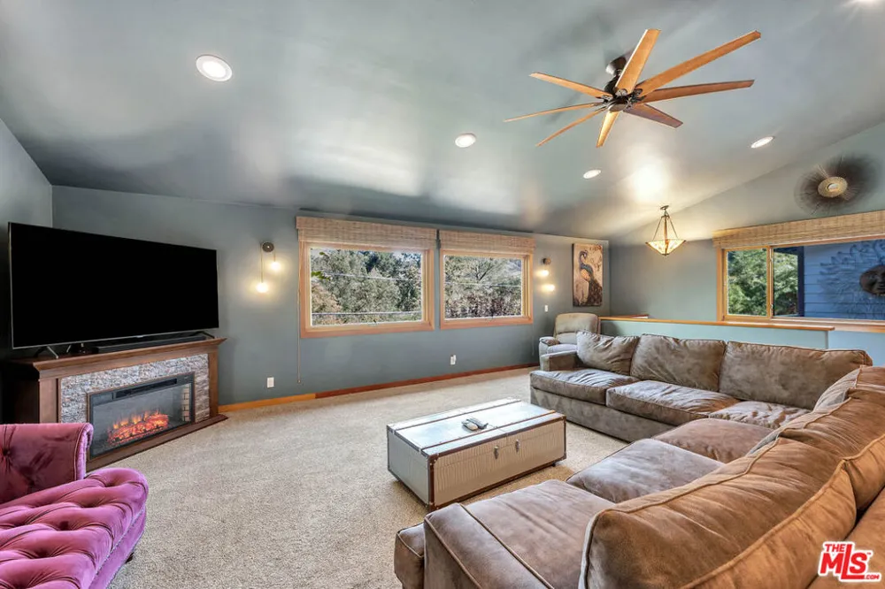 21832 Canon Drive Topanga, CA 90290