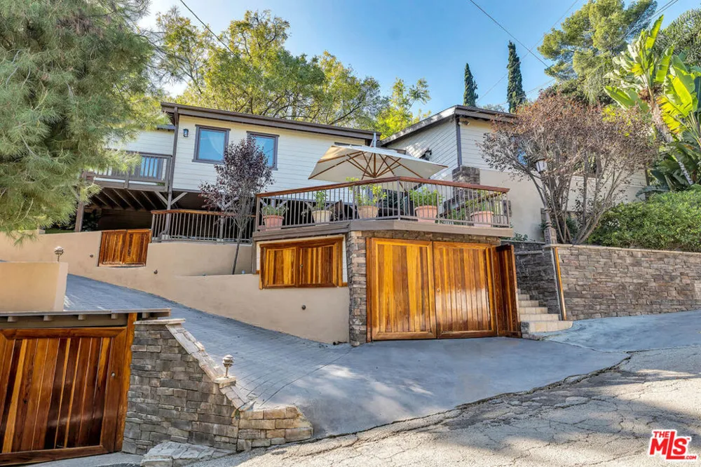 21832 Canon Drive Topanga, CA 90290