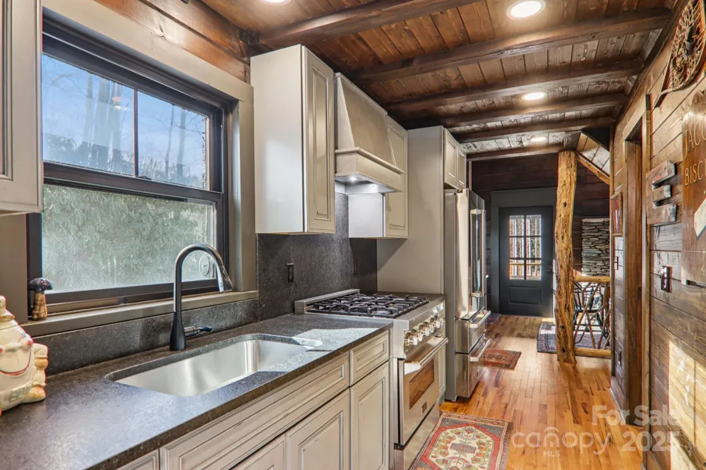 408 & 586 Little Elbow Mountain Road Lake Toxaway, NC 28747