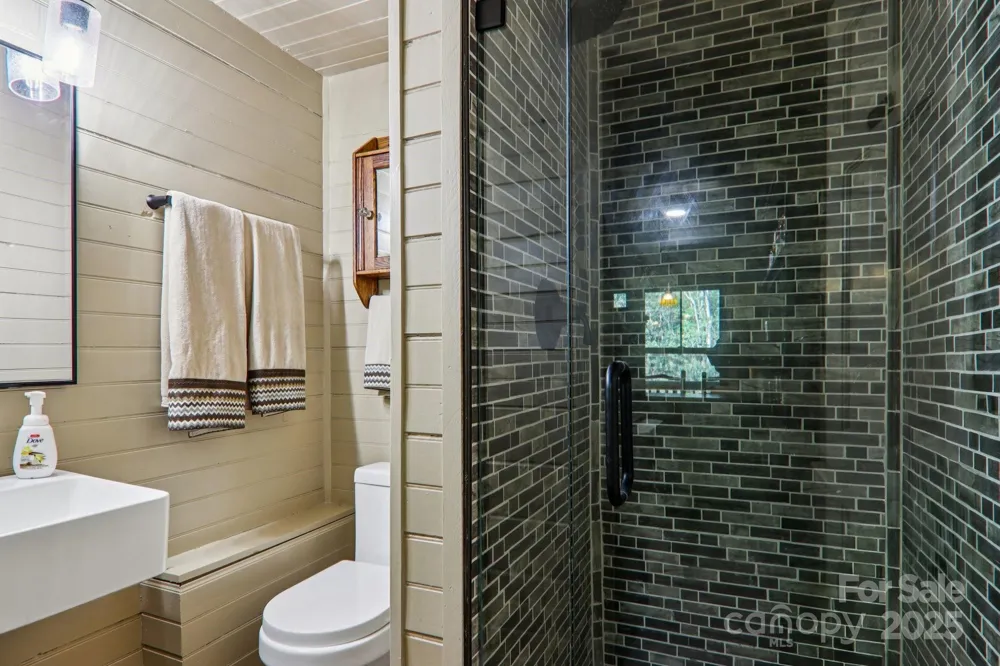408 & 586 Little Elbow Mountain Road Lake Toxaway, NC 28747