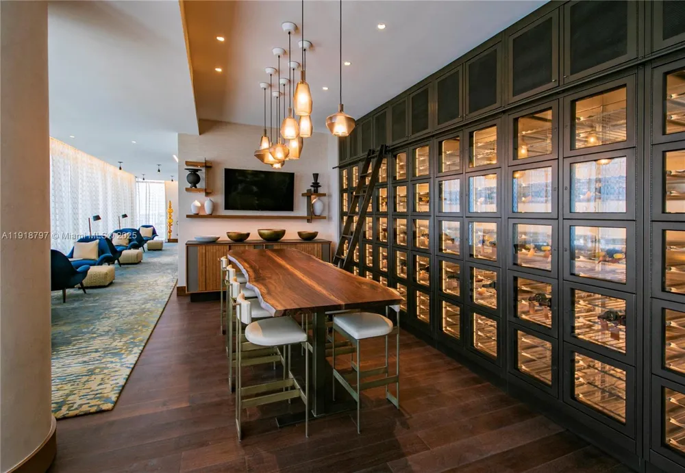 18501 Collins Ave #4903 Sunny Isles Beach, FL 33160
