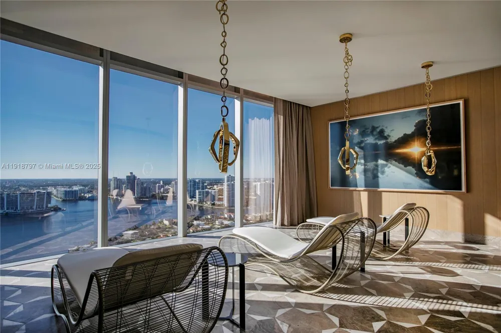 18501 Collins Ave #4903 Sunny Isles Beach, FL 33160