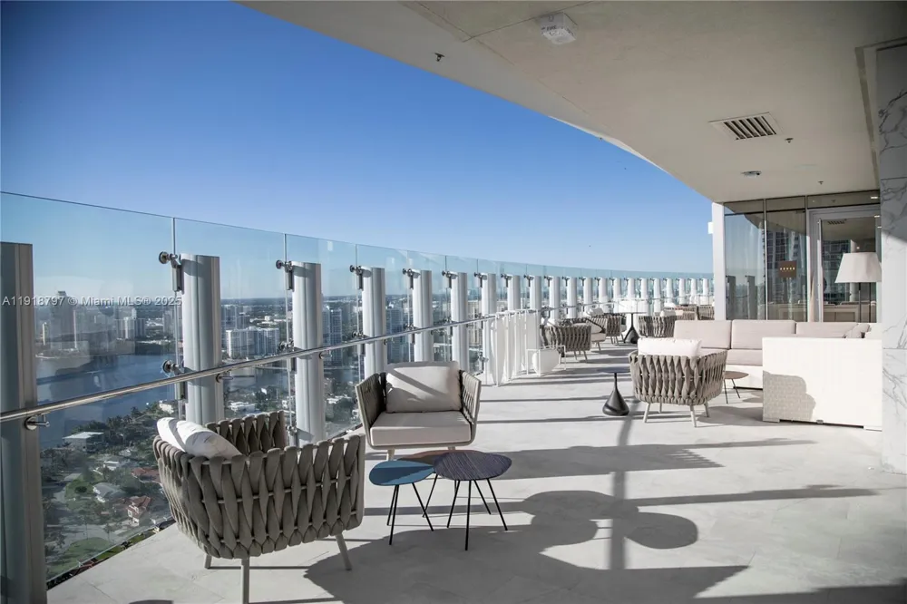 18501 Collins Ave #4903 Sunny Isles Beach, FL 33160