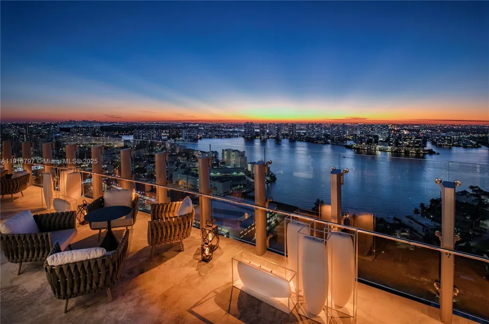 18501 Collins Ave #4903 Sunny Isles Beach, FL 33160