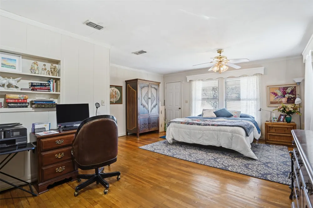 336 S 8th Avenue Palo Pinto, TX 76484