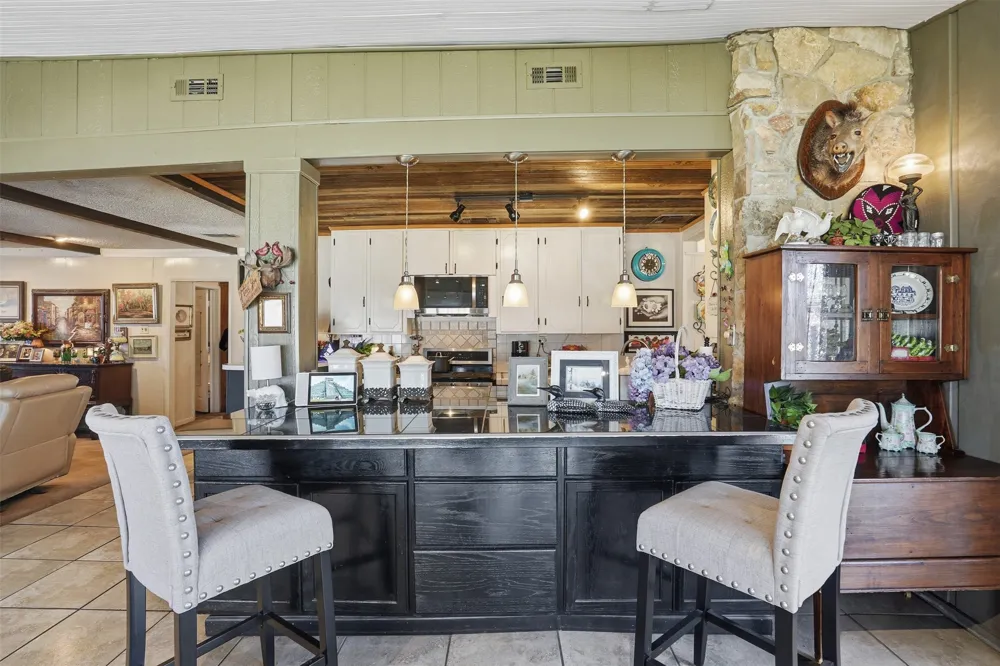 336 S 8th Avenue Palo Pinto, TX 76484