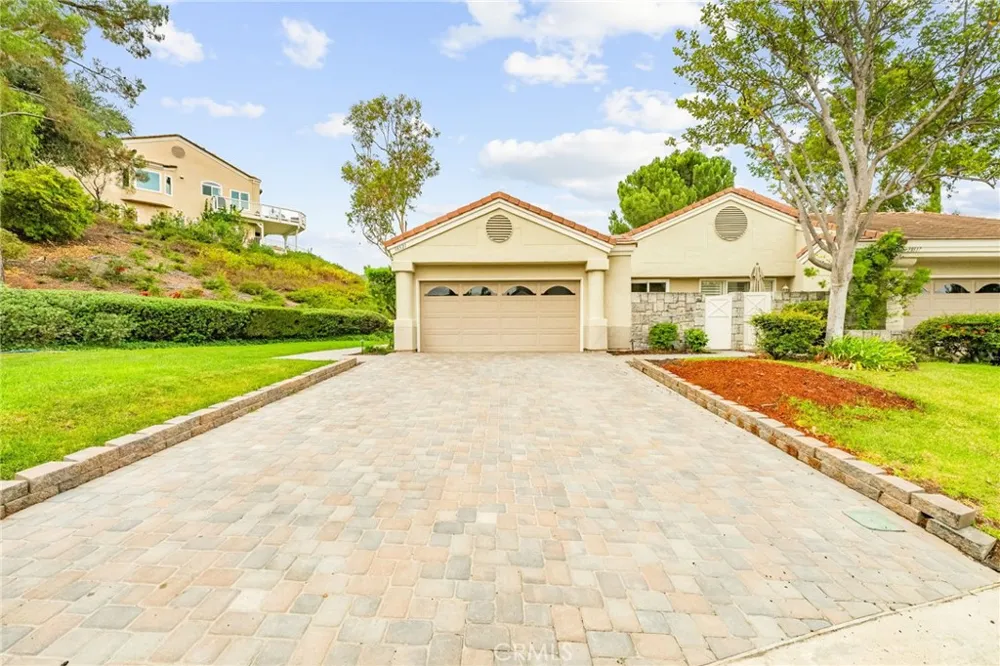 38521 Glen Abbey Murrieta, CA 92562
