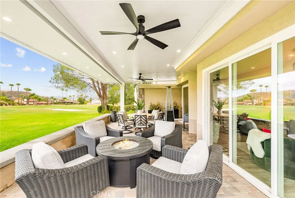 38521 Glen Abbey Murrieta, CA 92562
