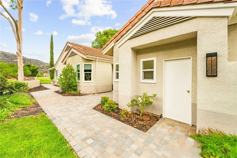 38521 Glen Abbey Murrieta, CA 92562