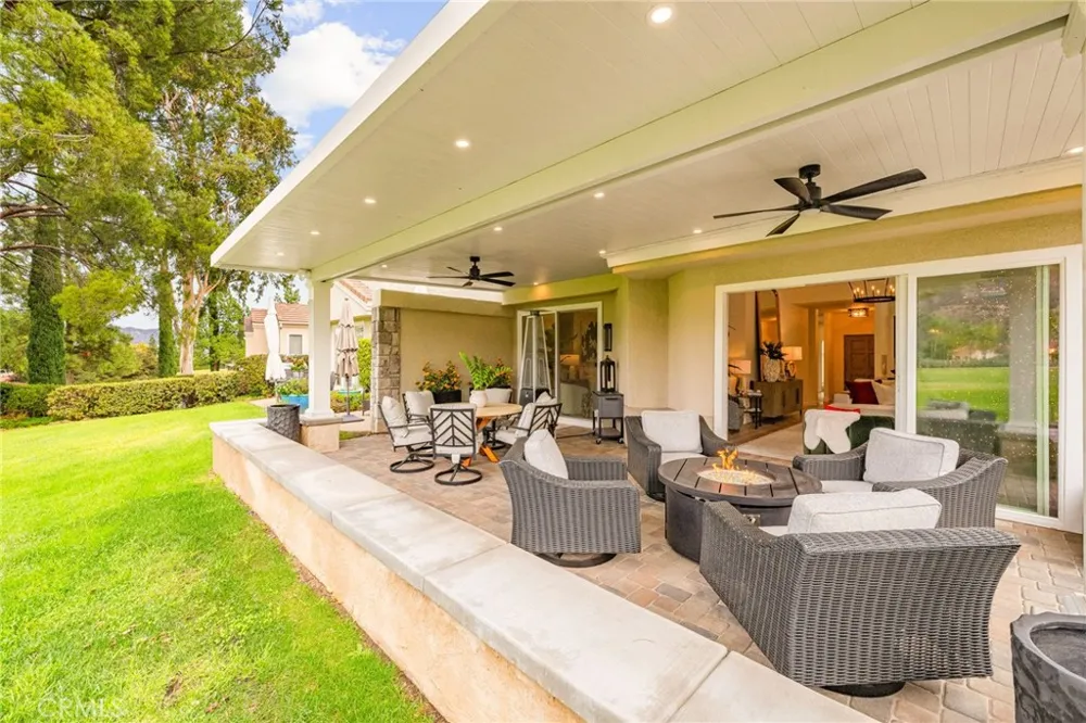 38521 Glen Abbey Murrieta, CA 92562