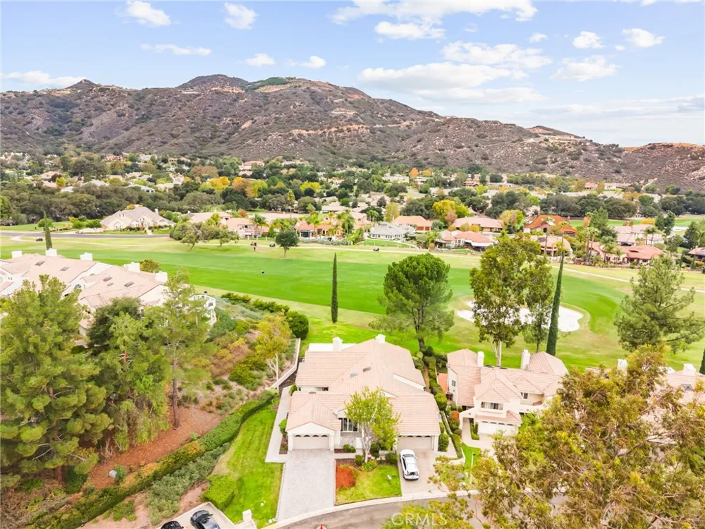38521 Glen Abbey Murrieta, CA 92562