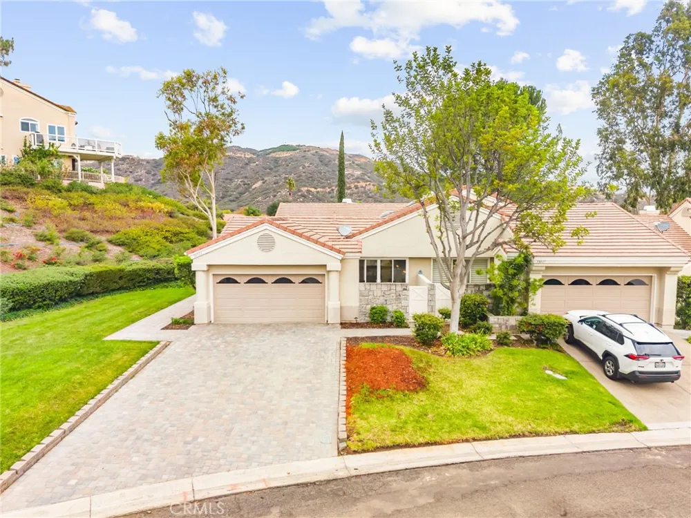 38521 Glen Abbey Murrieta, CA 92562