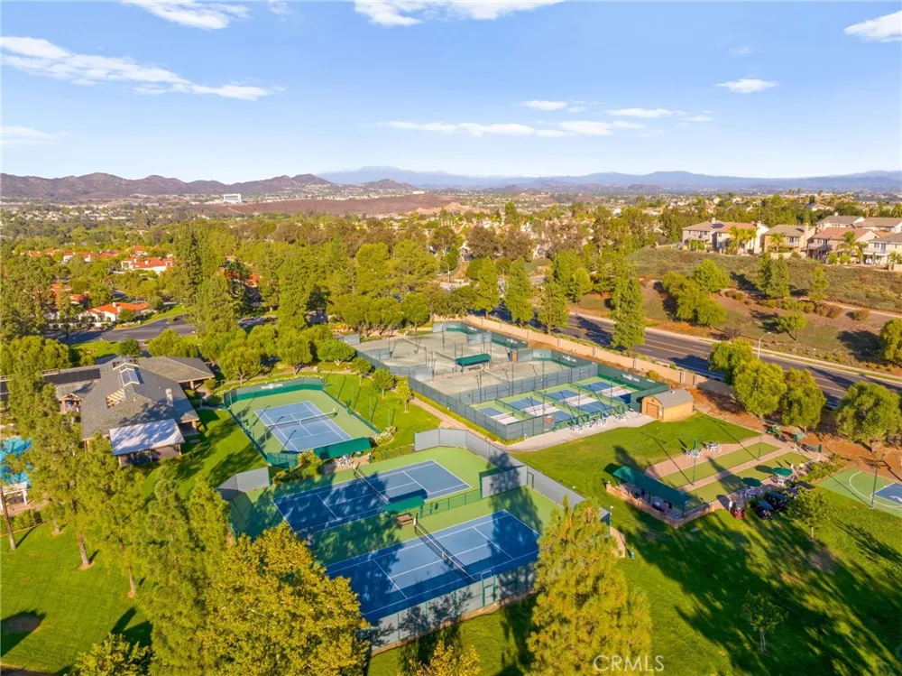 38521 Glen Abbey Murrieta, CA 92562