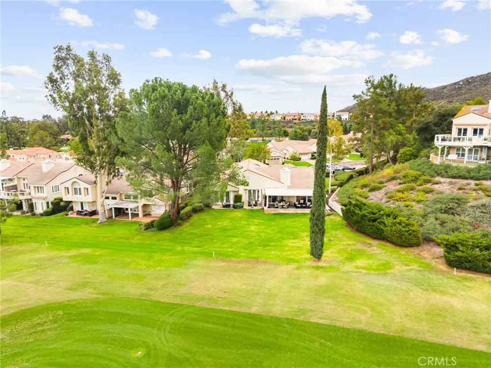 38521 Glen Abbey Murrieta, CA 92562