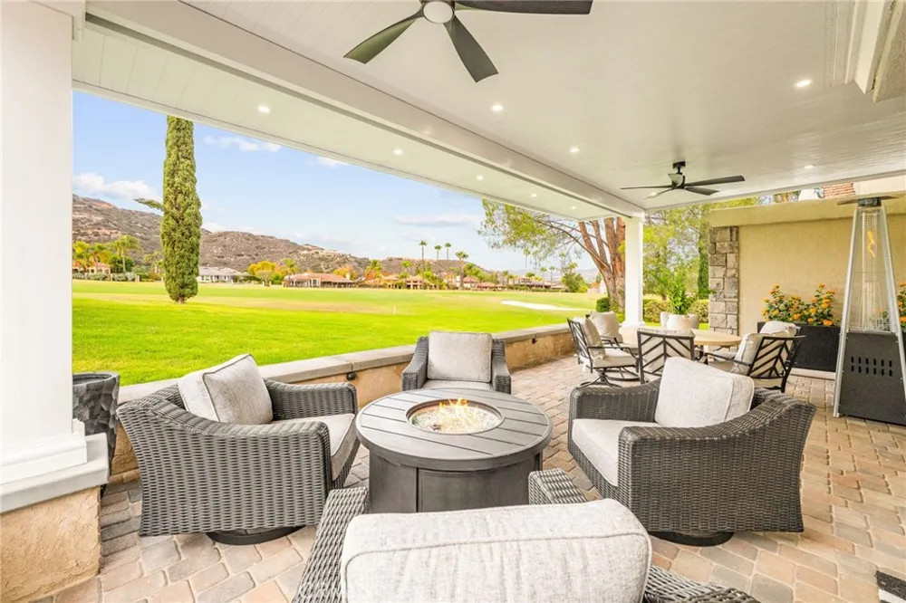 38521 Glen Abbey Murrieta, CA 92562