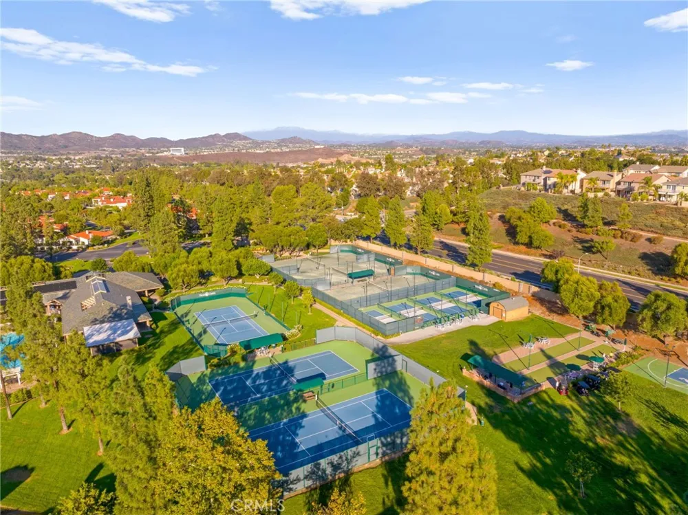 38521 Glen Abbey Murrieta, CA 92562